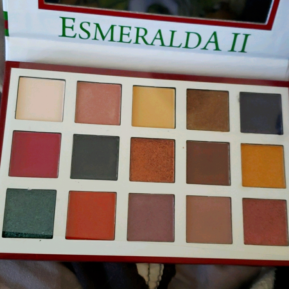 Beauty creations Esmeralda 2 pallette